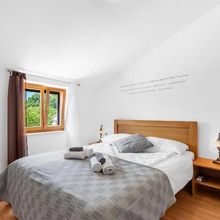 Vesnabranka Holiday home *